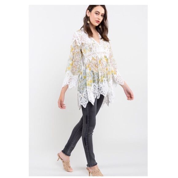 YELLOW floral printed woven tunic with lace trim - Picture 3 of 13